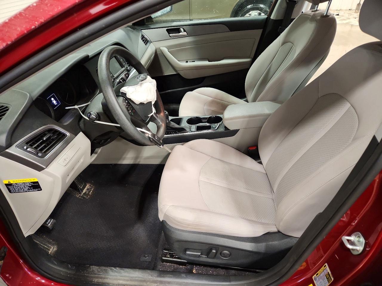 2015 HYUNDAI SONATA SE photo 19