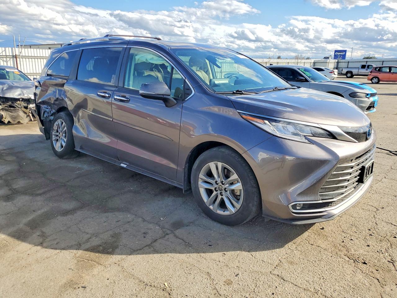 2022 TOYOTA SIENNA LIMITED photo 4