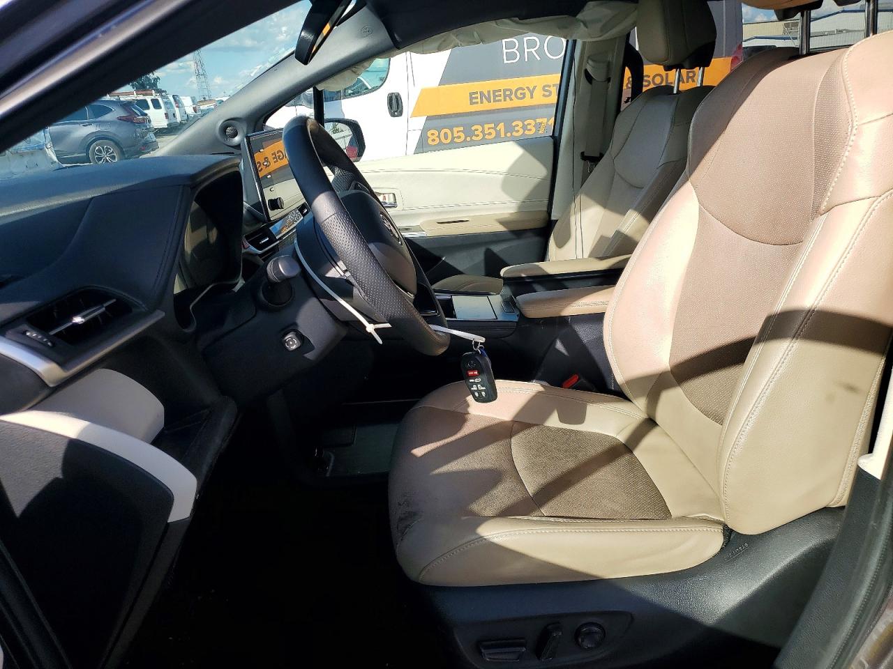2022 TOYOTA SIENNA LIMITED photo 7