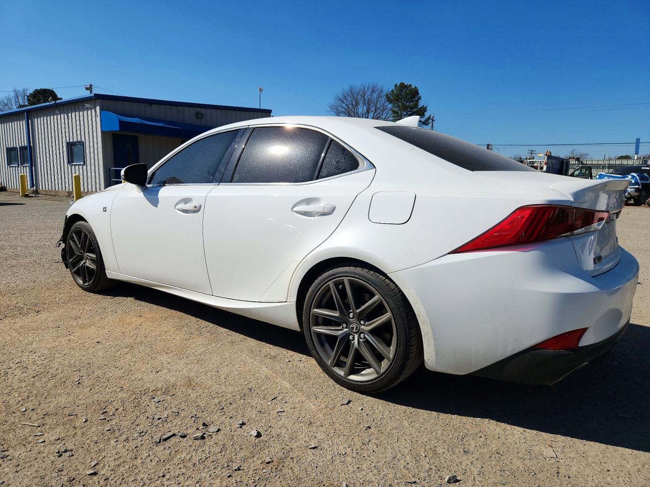 2018 LEXUS IS photo 4