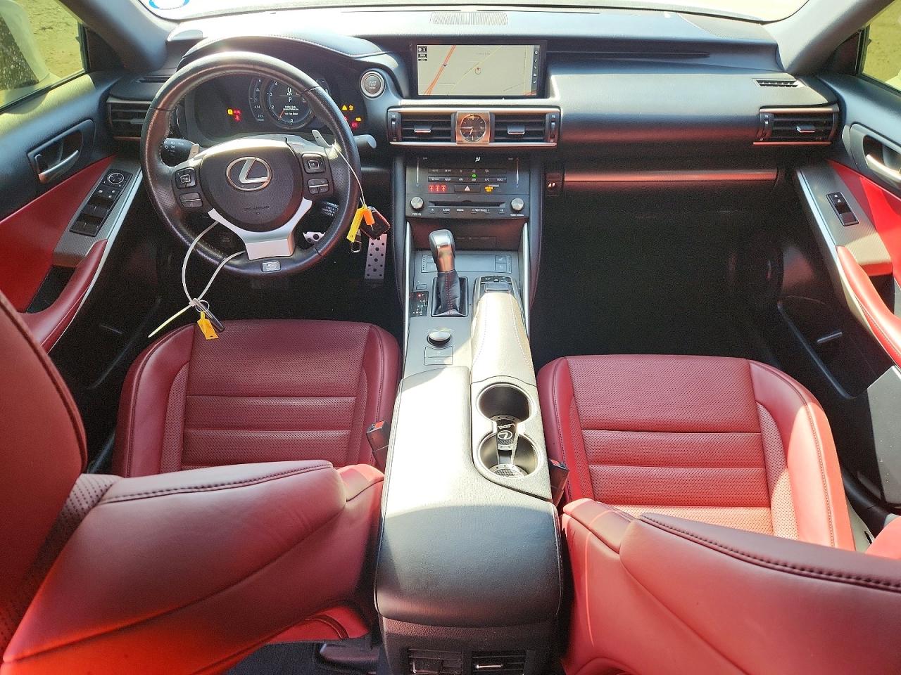 2018 LEXUS IS photo 22