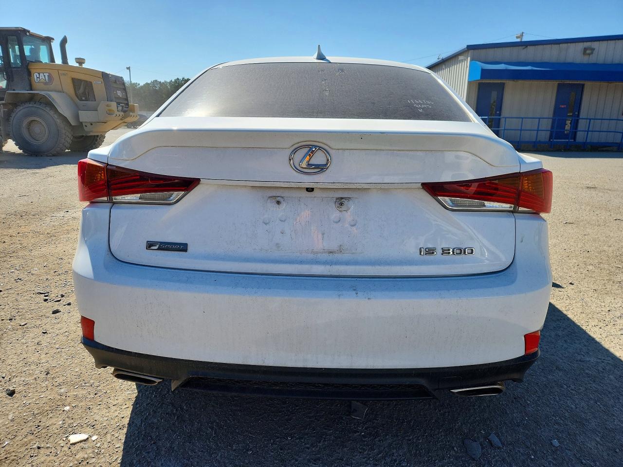 2018 LEXUS IS photo 16