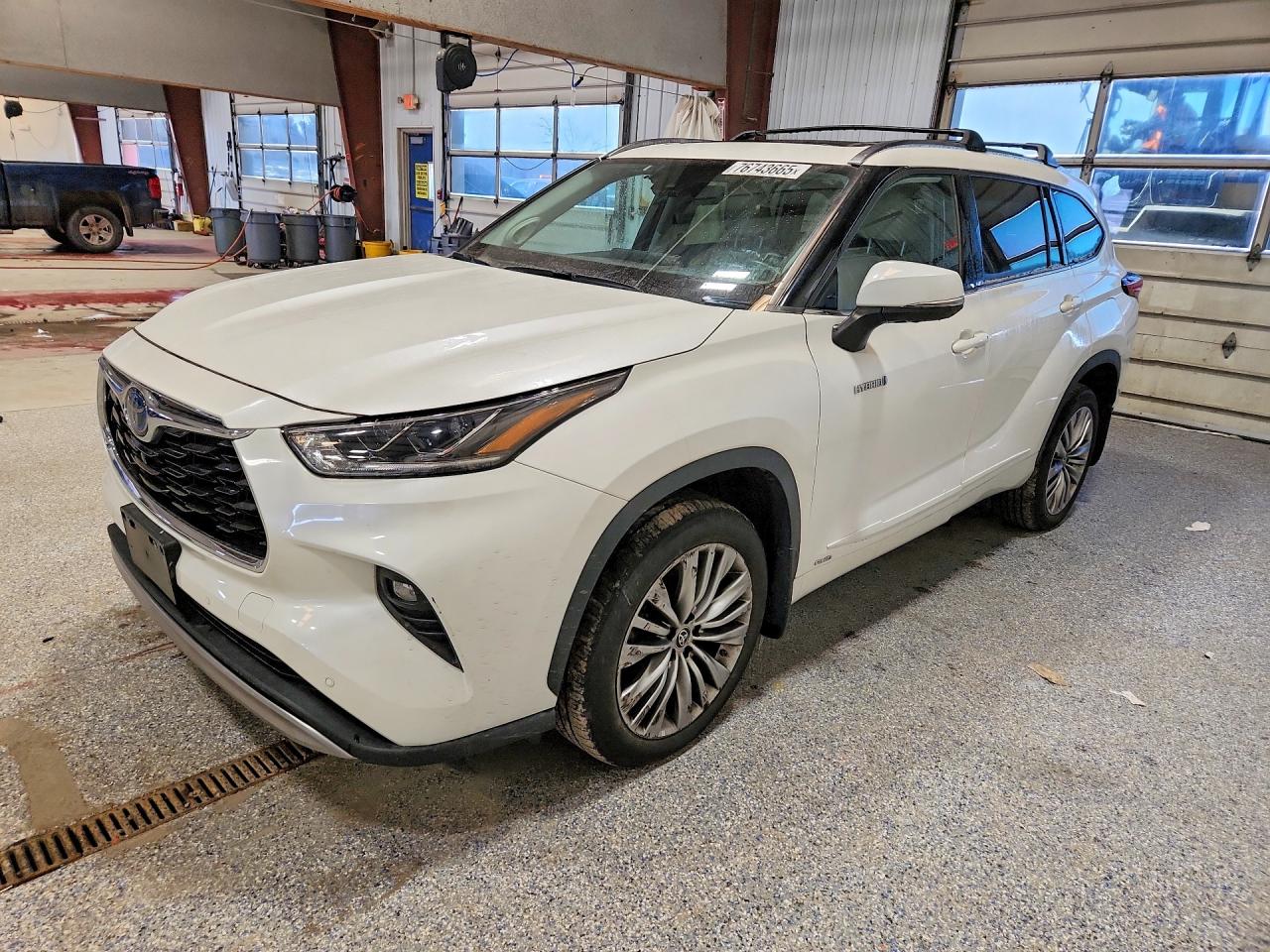 2021 TOYOTA HIGHLANDER