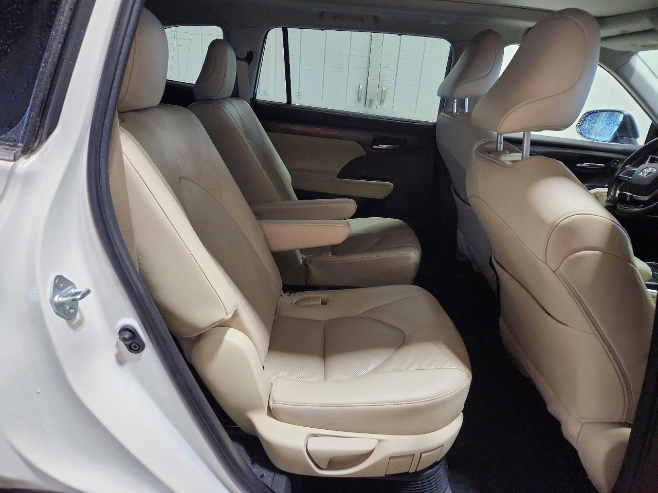 2021 TOYOTA HIGHLANDER HYBRID PLATINUM photo 11