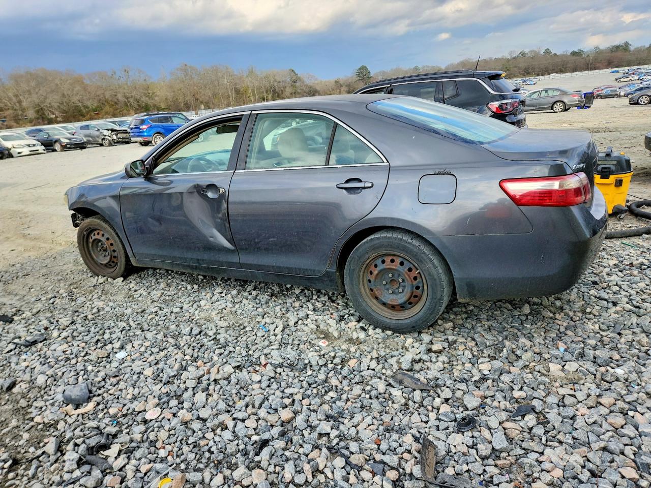 2009 TOYOTA CAMRY LE photo 3