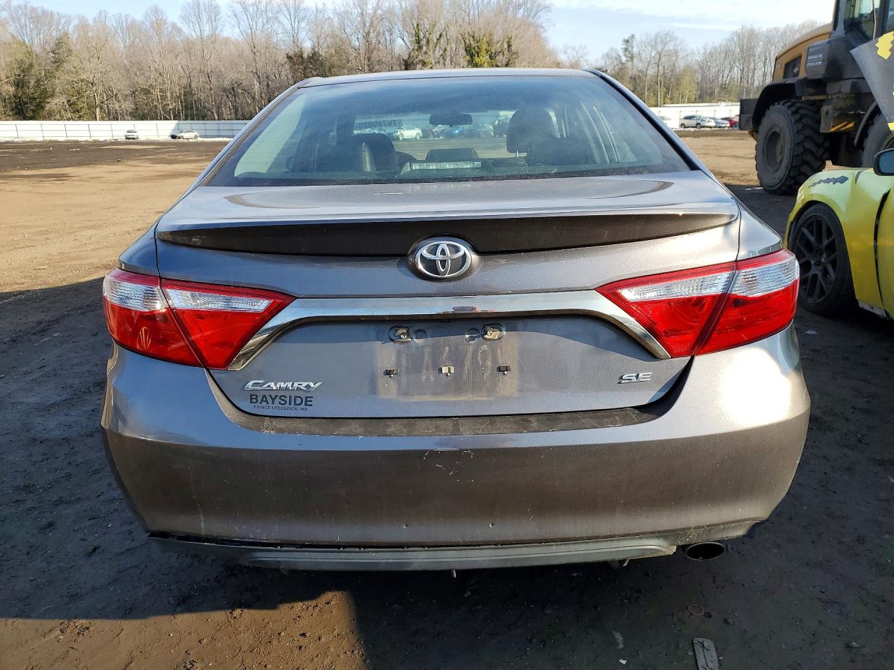 2017 TOYOTA CAMRY photo 16