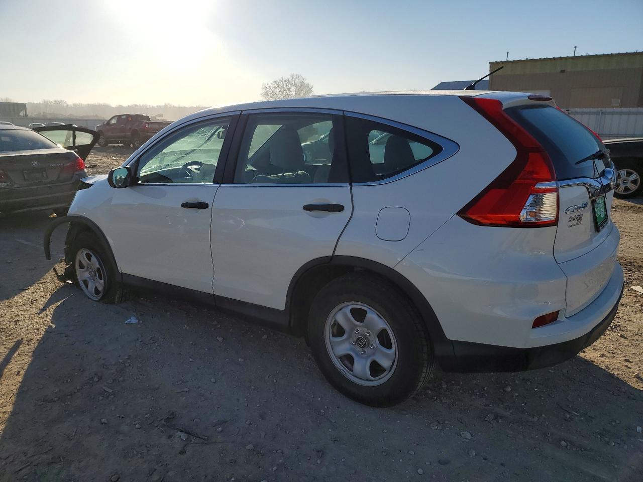2016 HONDA CR-V LX photo 4