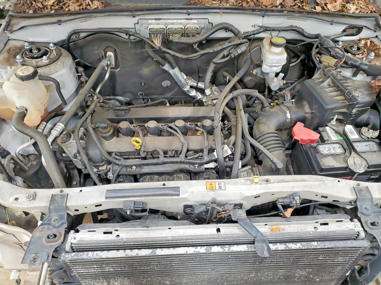 2011 FORD ESCAPE XLT photo 34