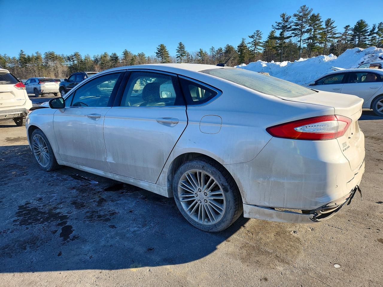 2016 FORD FUSION SE photo 2
