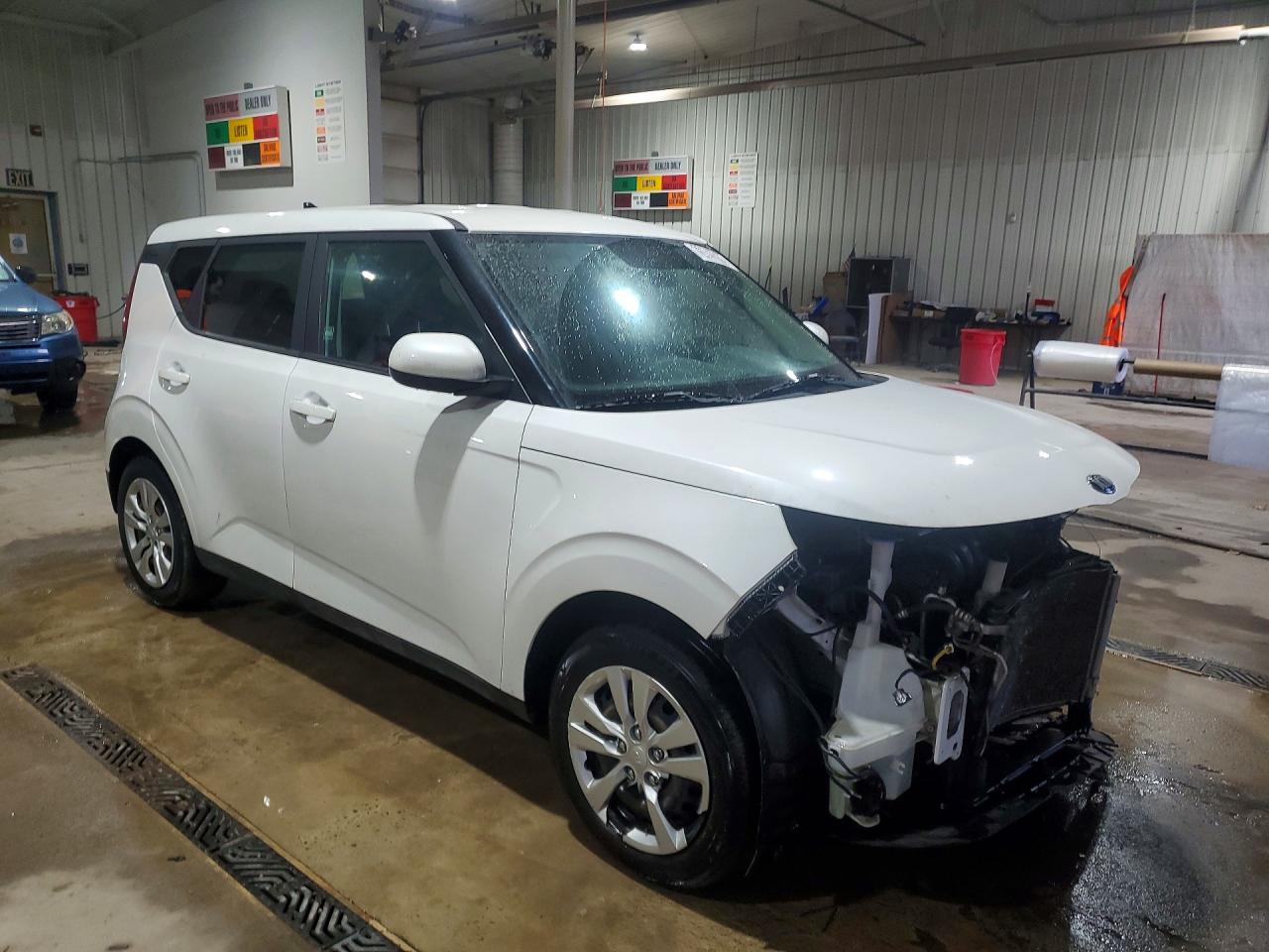 2020 KIA SOUL LX photo 4