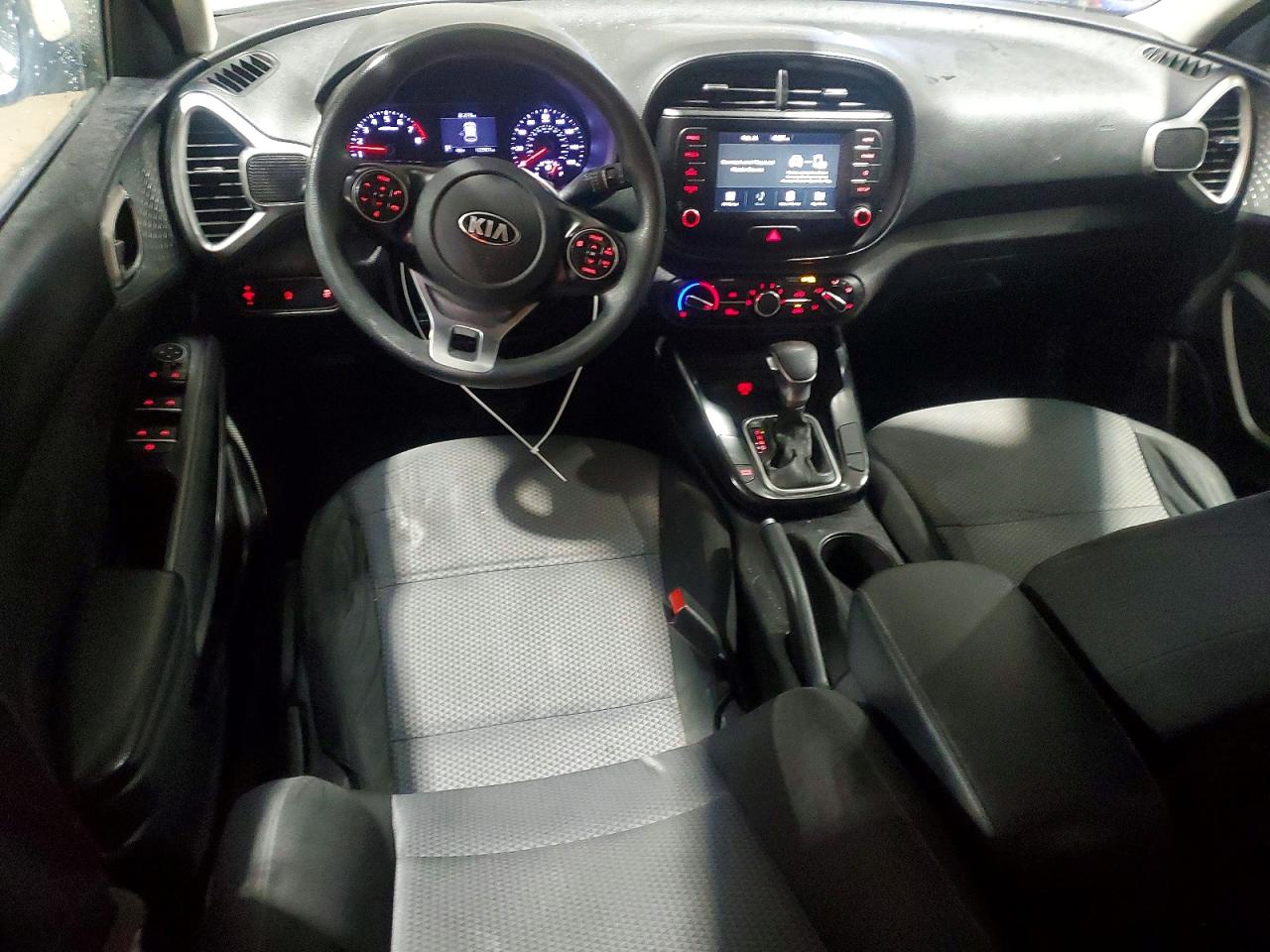 2020 KIA SOUL LX photo 8