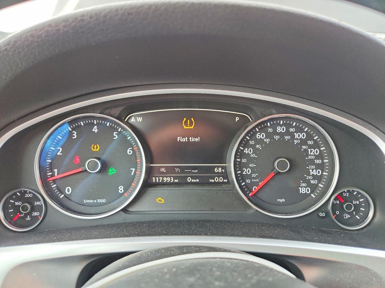 2015 VOLKSWAGEN TOUAREG V6 photo 17