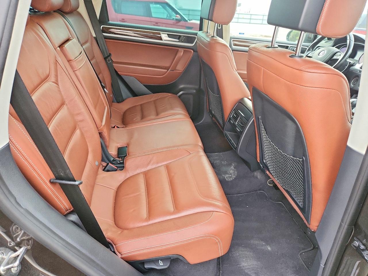 2015 VOLKSWAGEN TOUAREG V6 photo 19