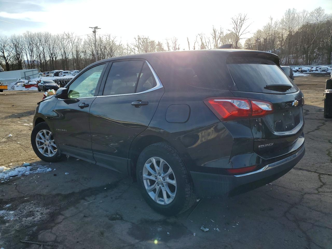 2018 CHEVROLET EQUINOX LT photo 4
