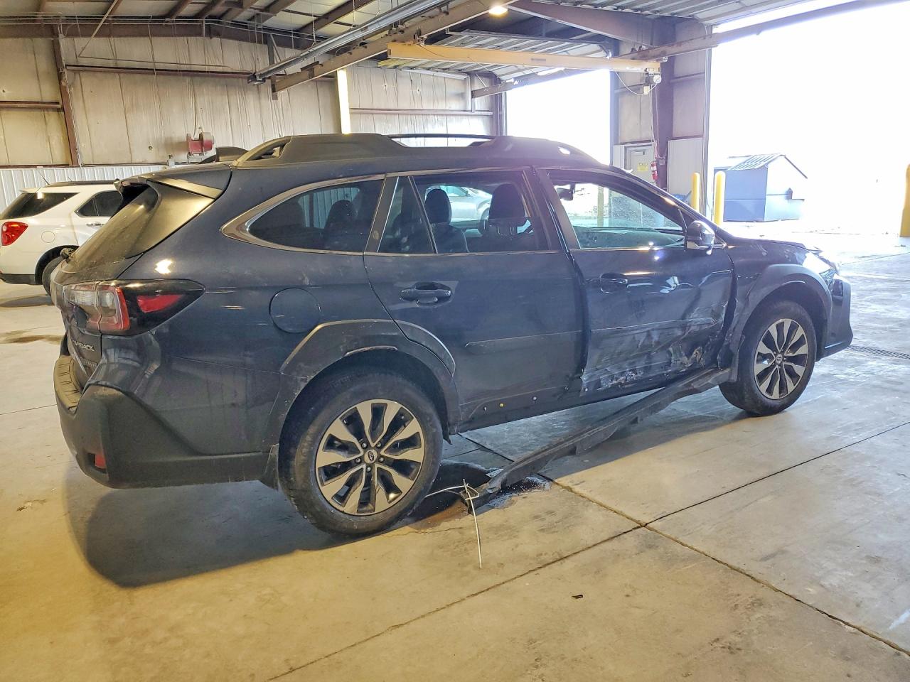 2025 SUBARU OUTBACK LIMITED photo 7