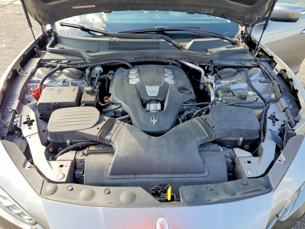 2016 MASERATI GHIBLI photo 11