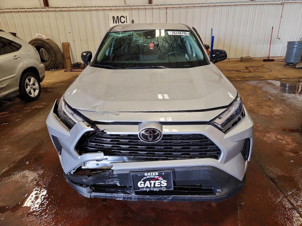 2024 TOYOTA RAV4 LE photo 9