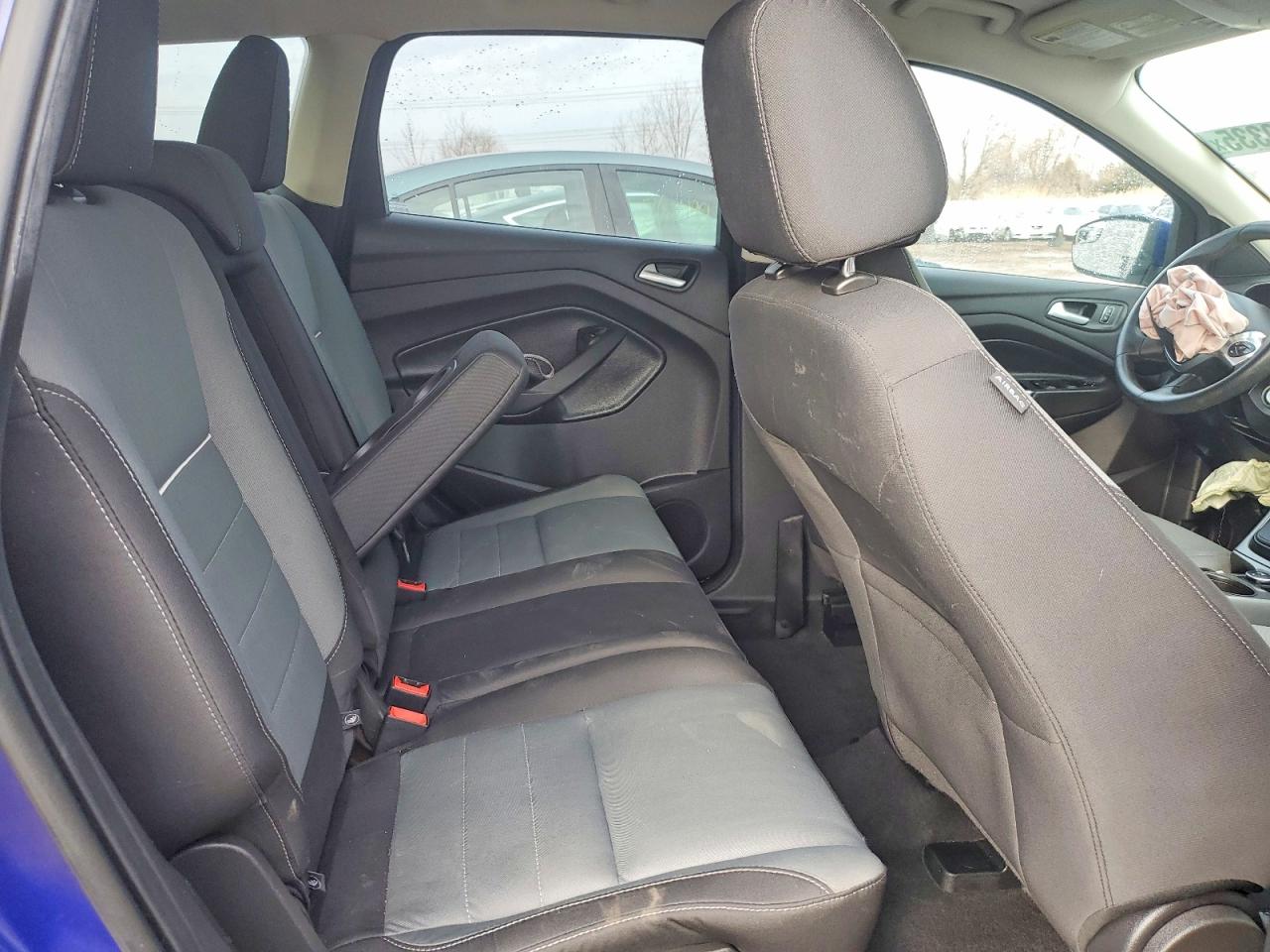 2015 FORD ESCAPE SE photo 19