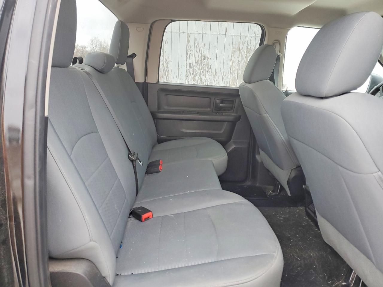 2014 RAM 1500 ST photo 10