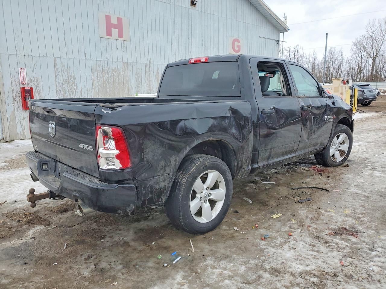 2014 RAM 1500 ST photo 3