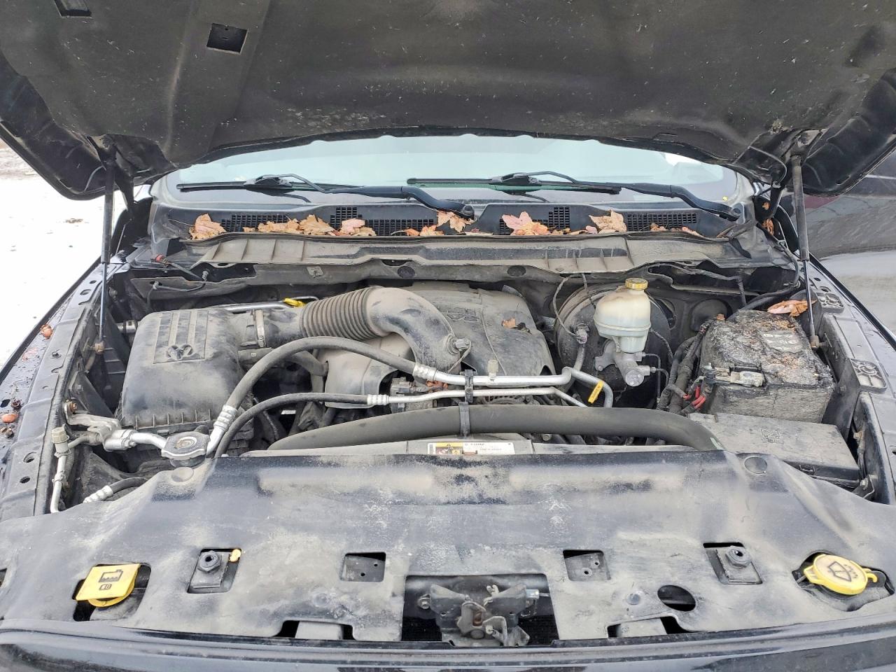 2014 RAM 1500 ST photo 11