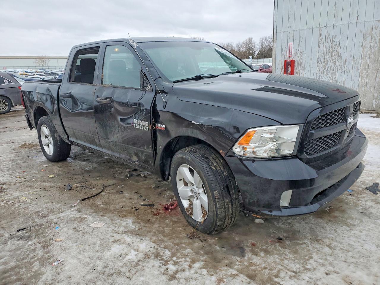 2014 RAM 1500 ST photo 4