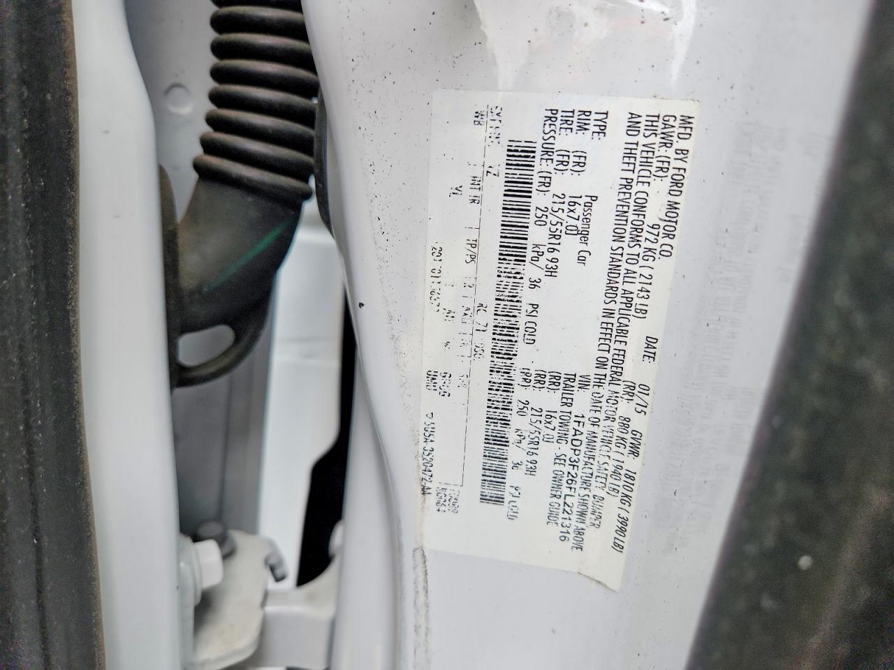 2015 FORD FOCUS SE photo 23