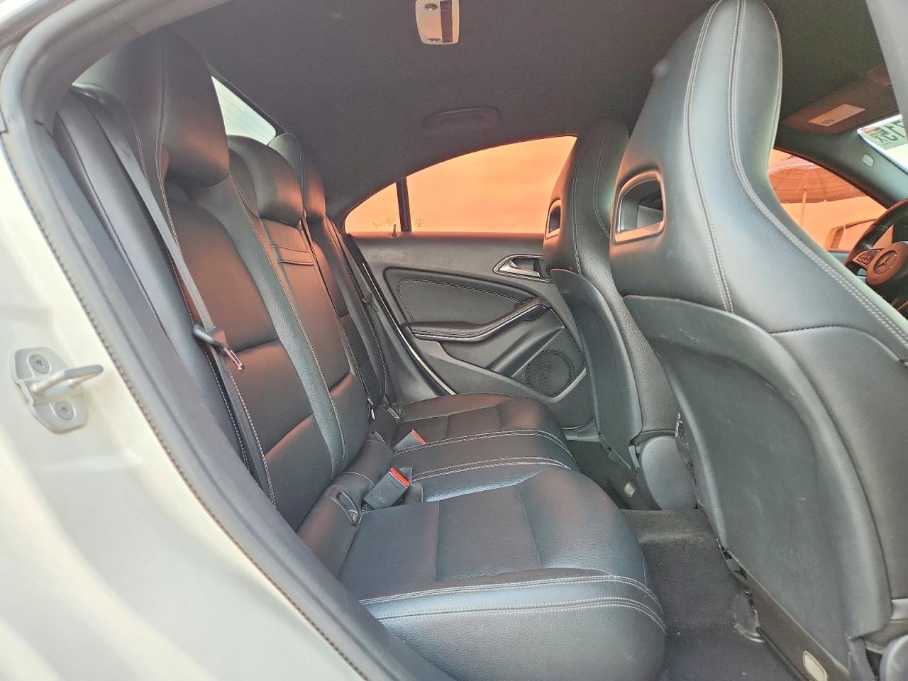 2018 MERCEDES-BENZ CLA 250 photo 19