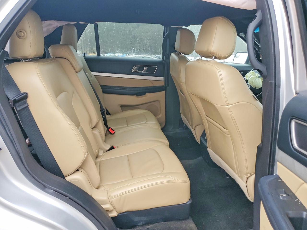 2016 FORD EXPLORER XLT photo 31