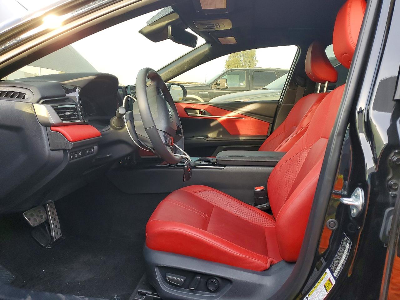 2025 TOYOTA CAMRY XSE photo 7