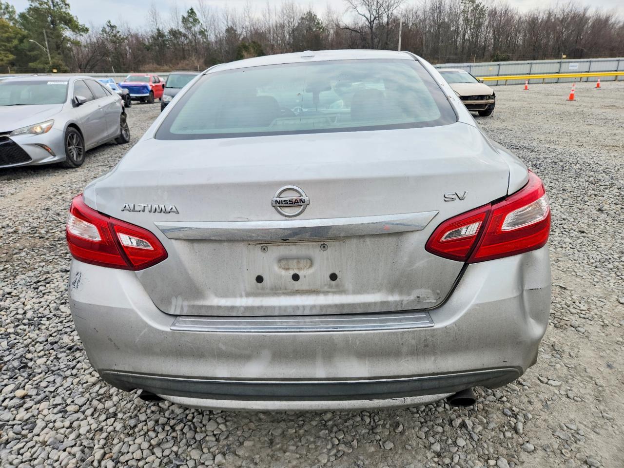 2017 NISSAN ALTIMA photo 6