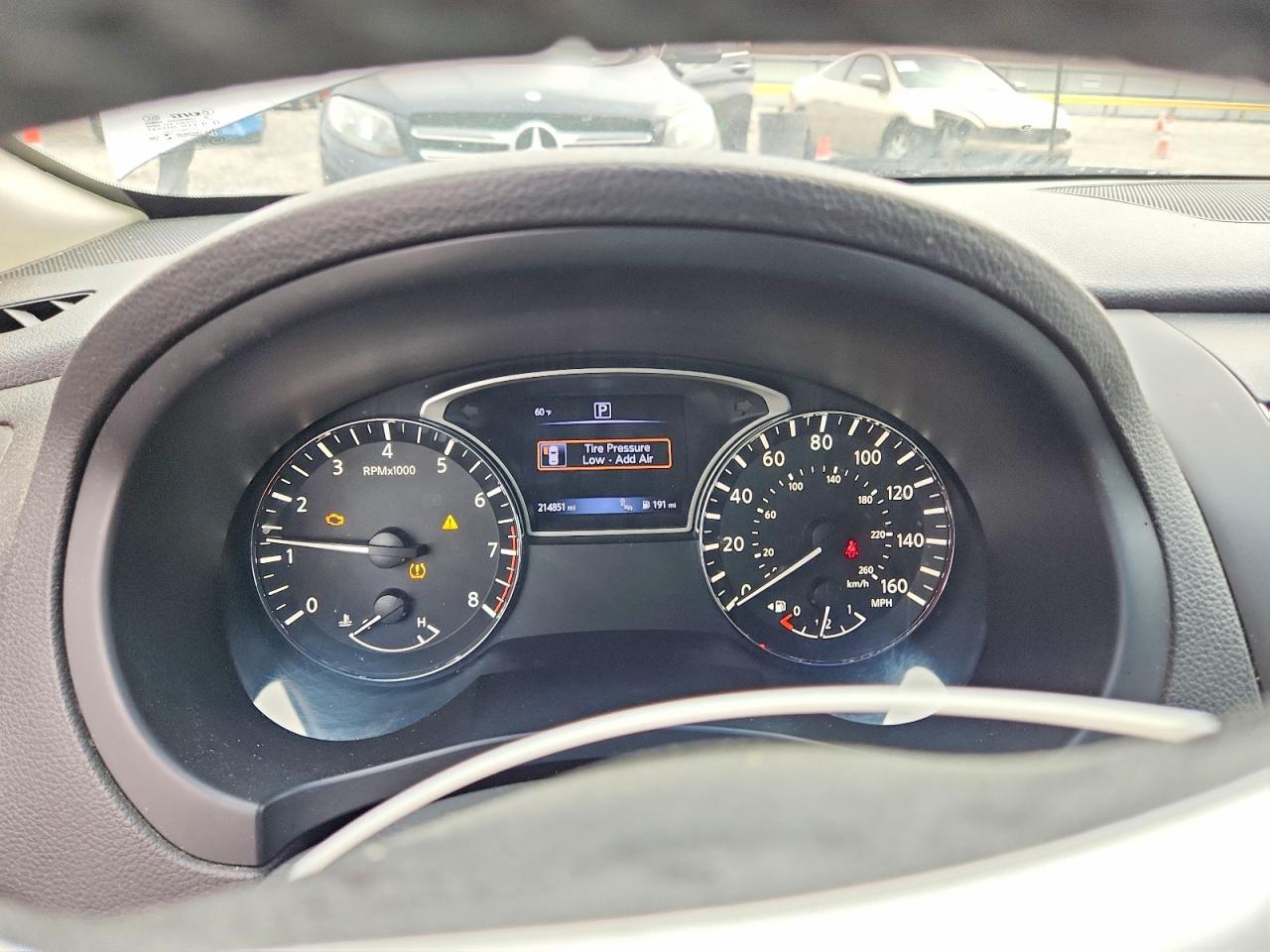 2017 NISSAN ALTIMA photo 9
