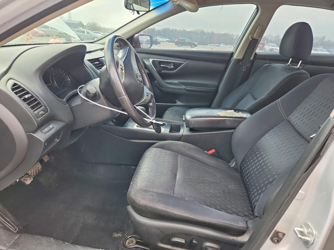 2017 NISSAN ALTIMA photo 7