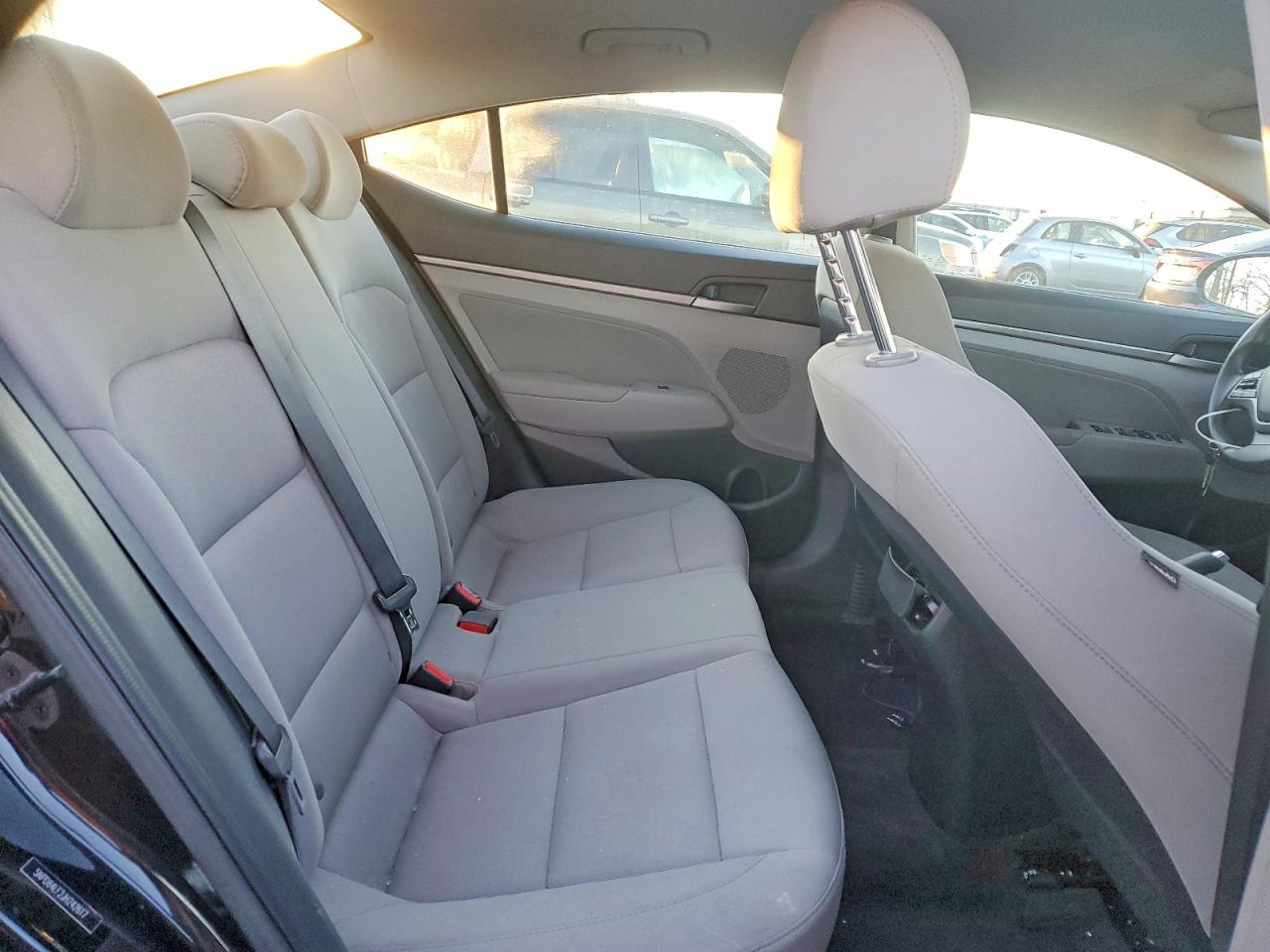 2018 HYUNDAI ELANTRA SEL photo 10