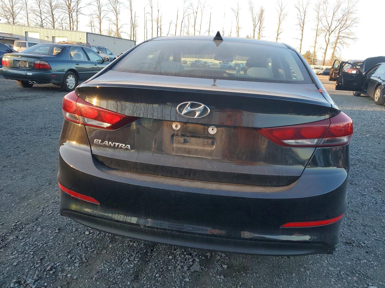 2018 HYUNDAI ELANTRA SEL photo 6