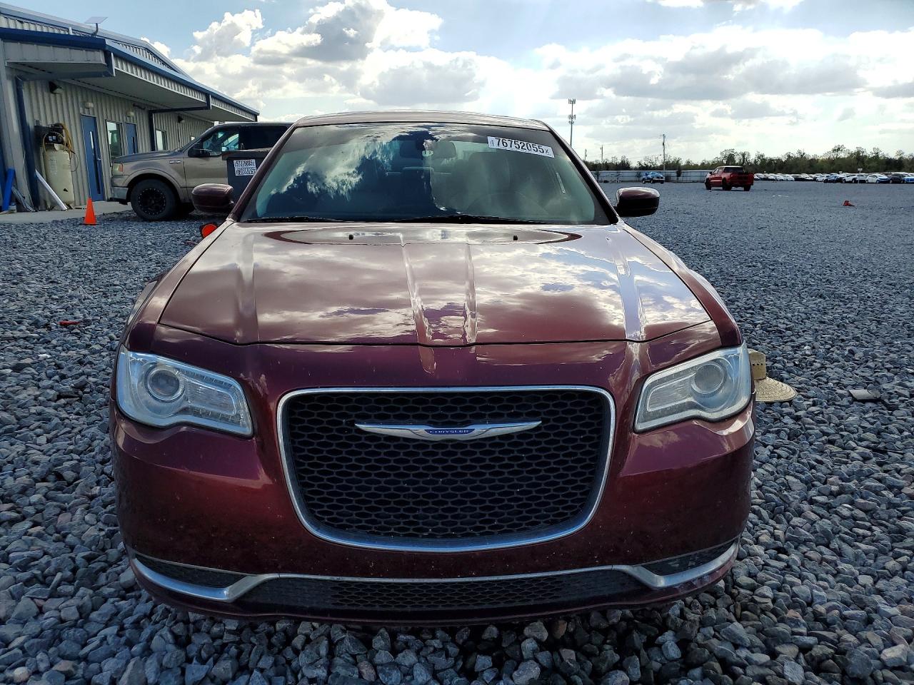 2018 CHRYSLER 300 TOURING photo 5