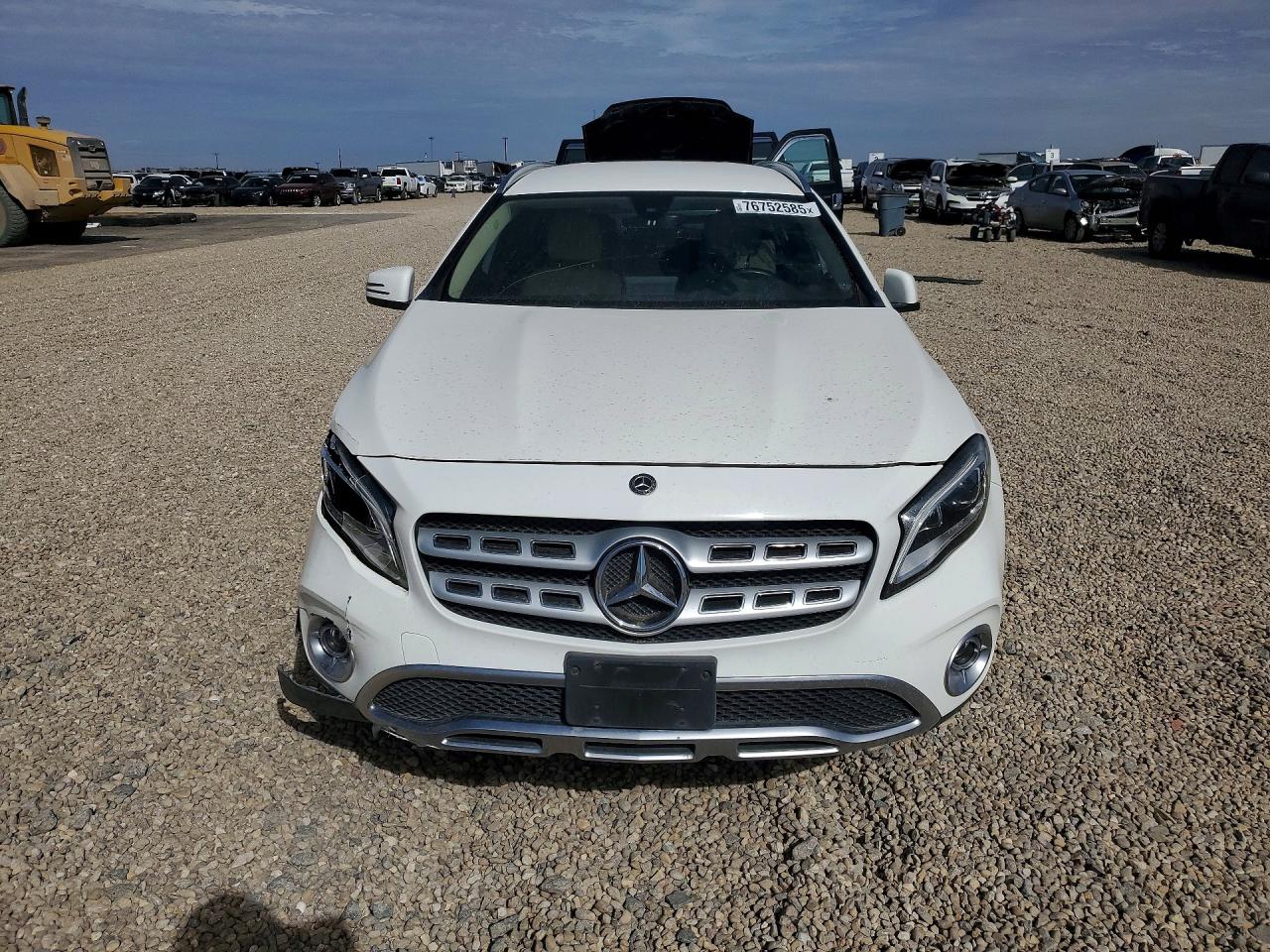 2019 MERCEDES-BENZ GLA 250 photo 5