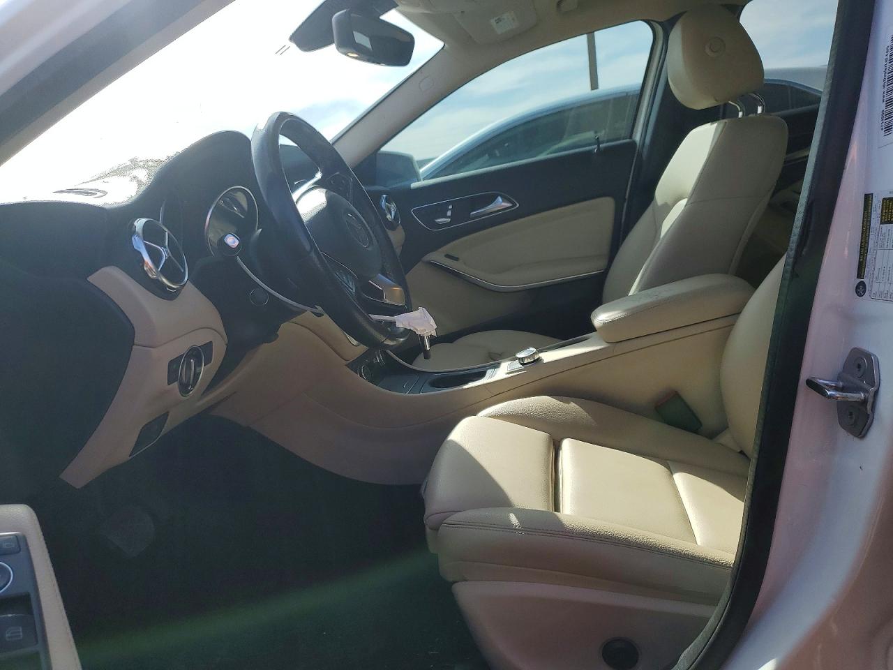2019 MERCEDES-BENZ GLA 250 photo 7