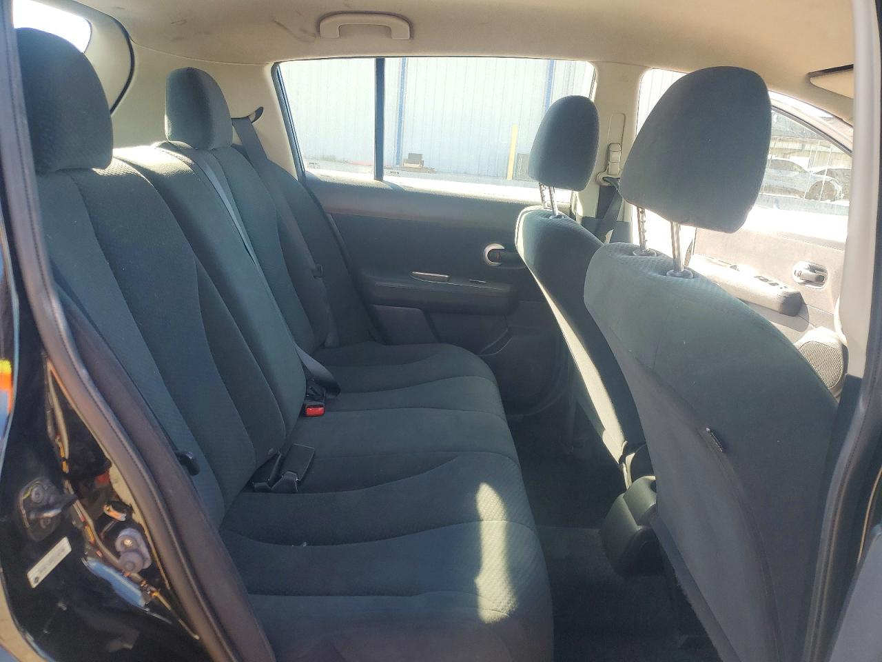 2012 NISSAN VERSA 1.8 S photo 19