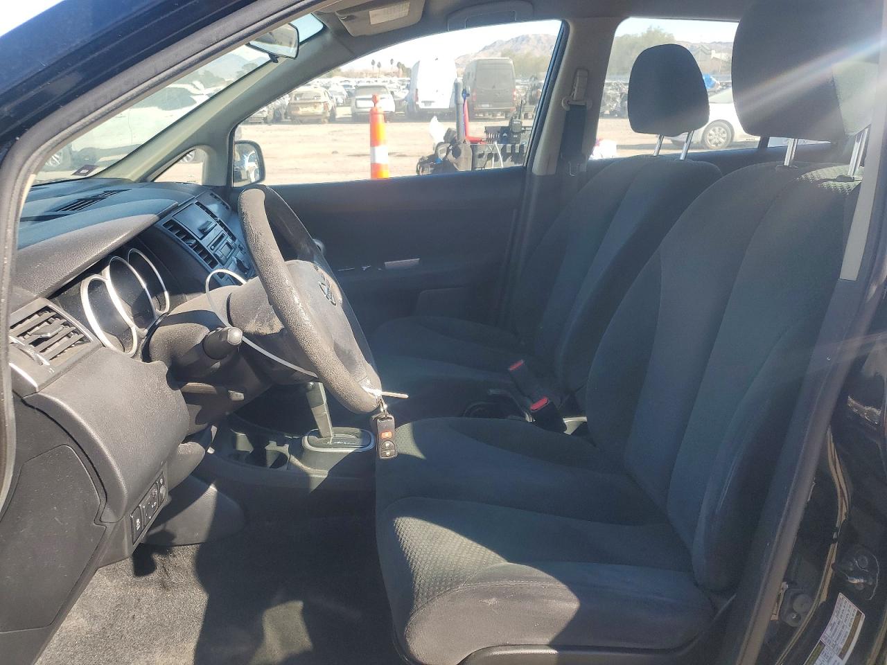2012 NISSAN VERSA 1.8 S photo 13