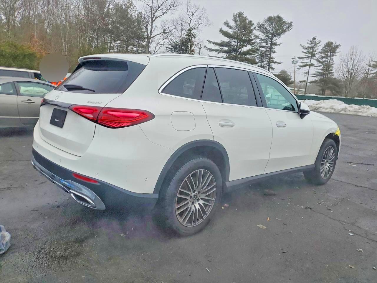 2025 MERCEDES-BENZ GLC 300 4MATIC photo 3