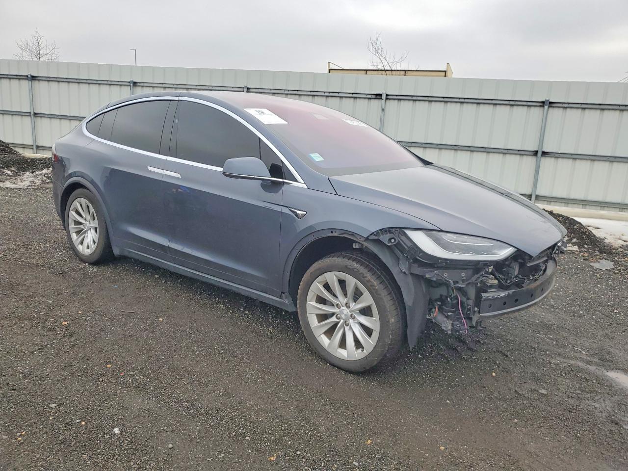 2018 TESLA MODEL X photo 4