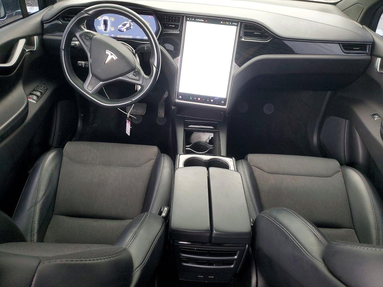 2018 TESLA MODEL X photo 8
