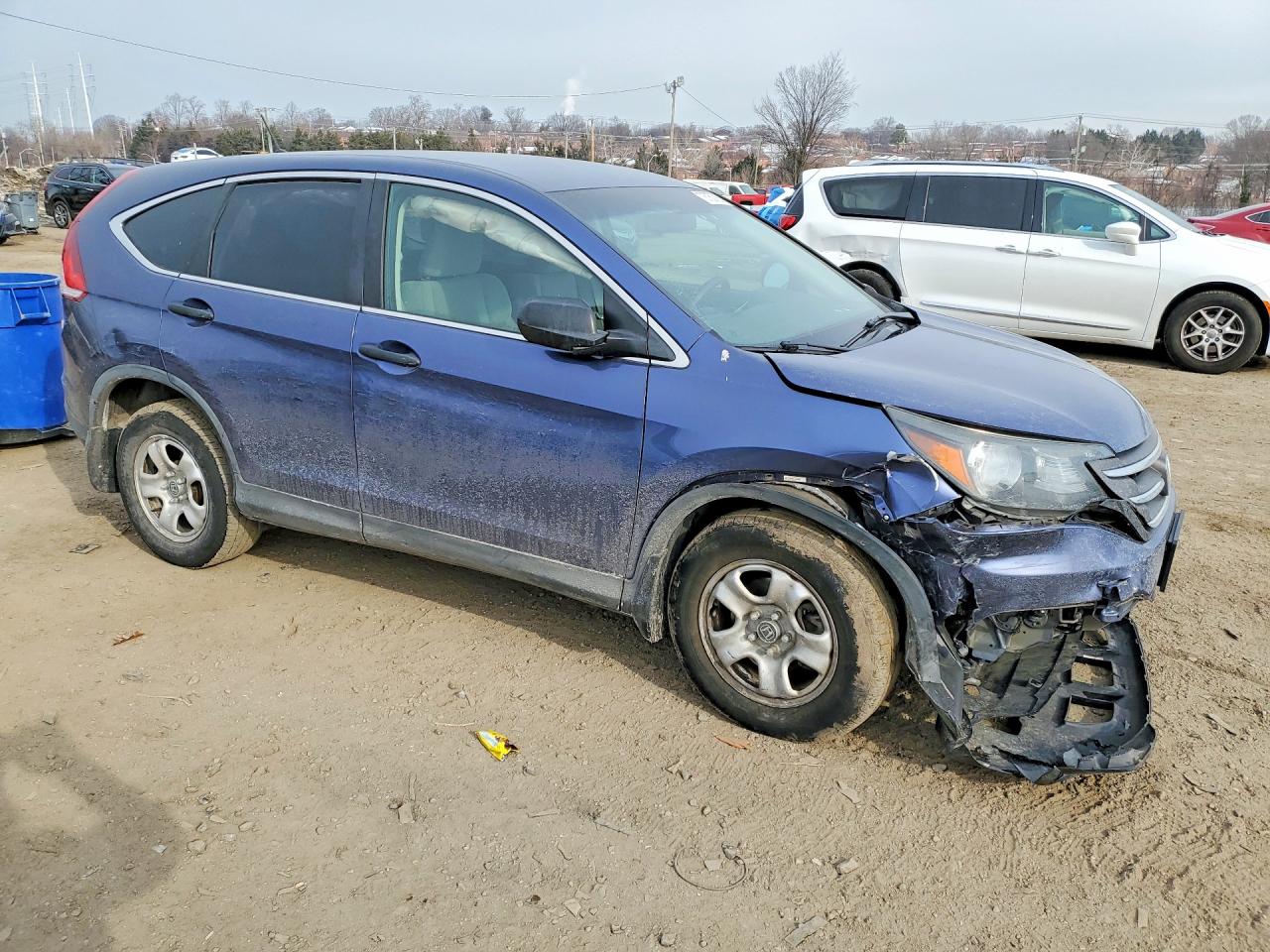 2014 HONDA CR-V LX photo 4