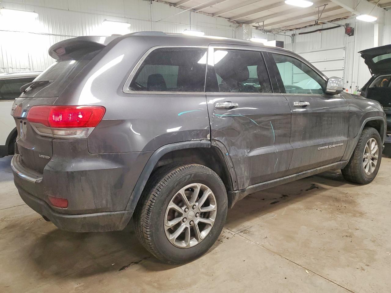 2016 JEEP GRAND CHEROKEE LIMITED photo 3