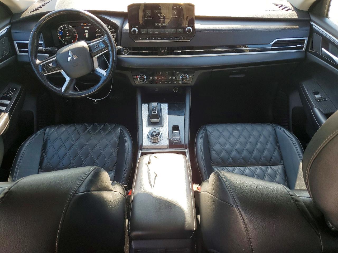 2024 MITSUBISHI OUTLANDER SEL photo 8