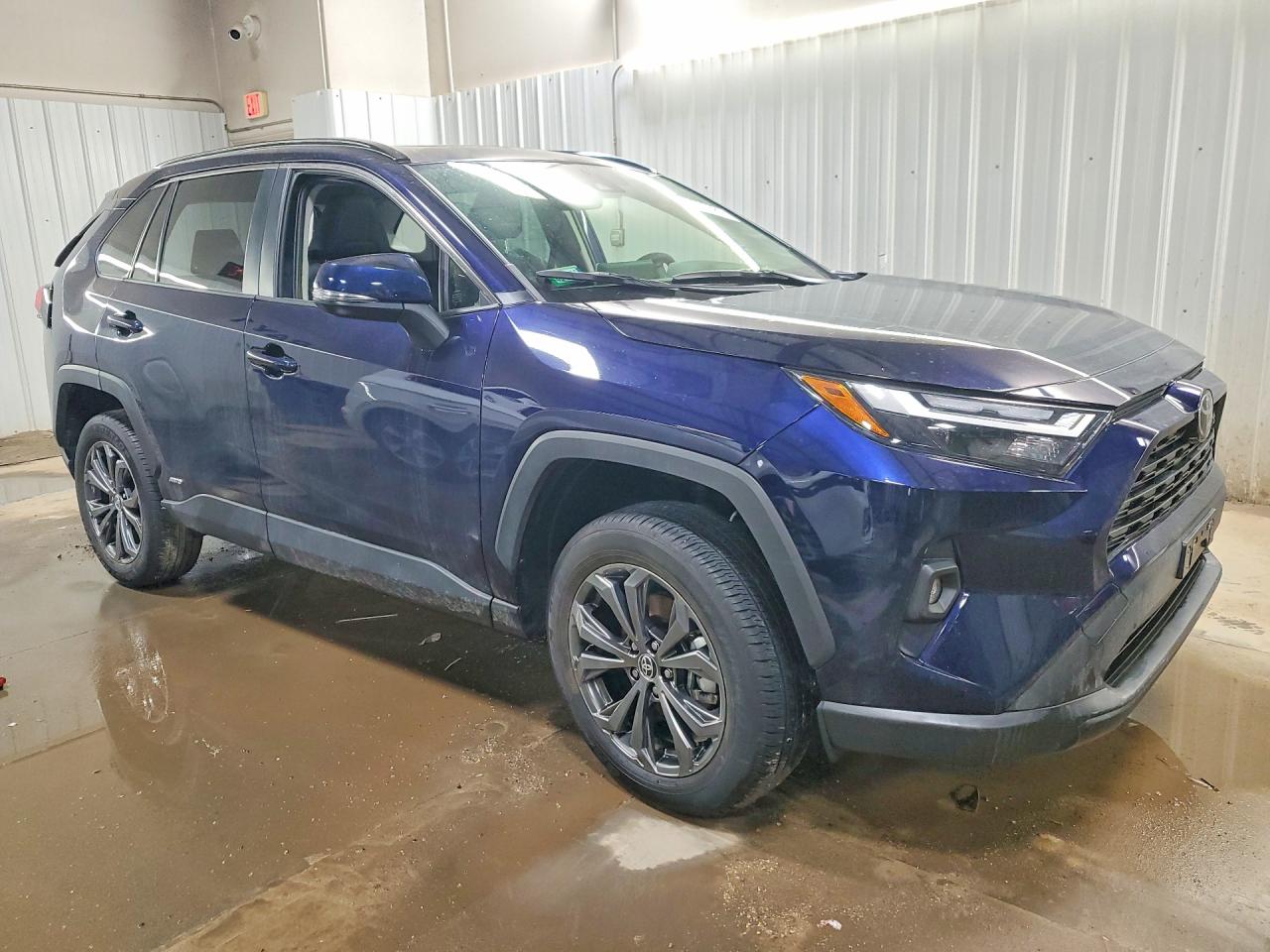 2025 TOYOTA RAV4 photo 4