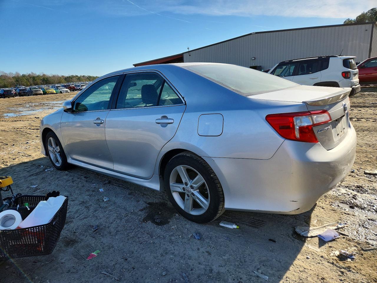 2012 TOYOTA CAMRY photo 3