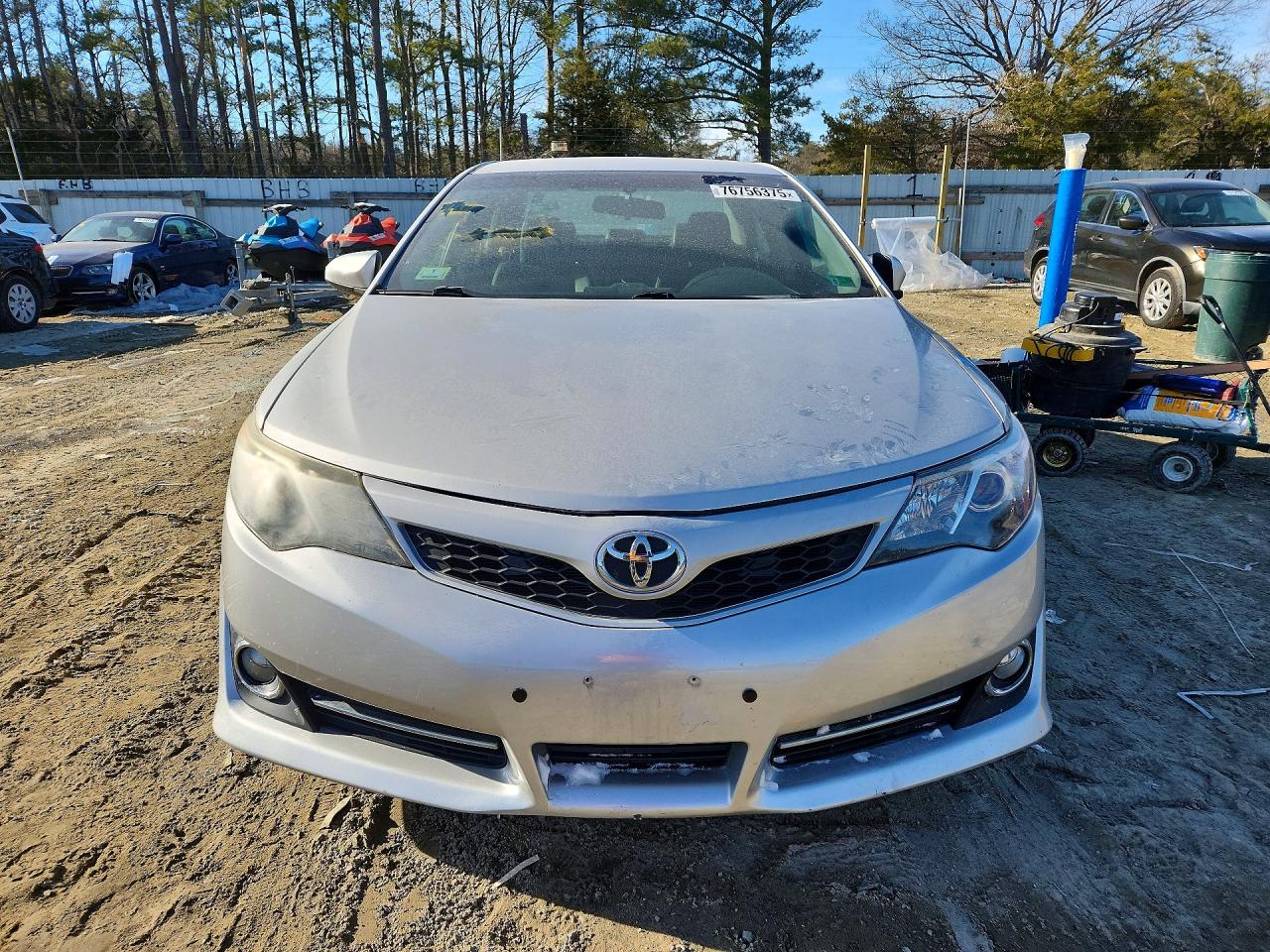 2012 TOYOTA CAMRY photo 9
