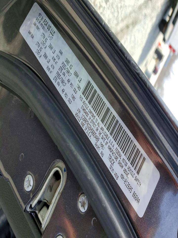 2017 RAM 1500 ST photo 12
